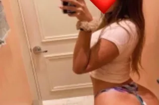 CHAPARRITA LATINA SEXY CUCA GRANDE - Image 1